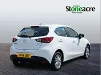 Used Mazda 2 75 HP (55 kW) 2018 White Hatchback