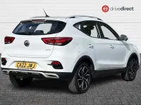 Używany MG ZS Exclusive 111 KM (81 kW) 2022 Biały SUV