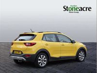 Used Kia Stonic 99 HP (72 kW) 2022 Yellow SUV