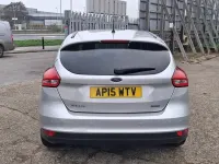 Used Ford Focus Zetec 125 HP (91 kW) 2015 Silver Hatchback
