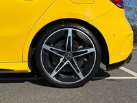 Usado Mercedes A35 AMG Premium 306 HP (225 kW) 2024 Amarelo Citadino