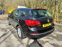Used Vauxhall Astra Design Edition 136 HP (100 kW) 2014 Black Estate