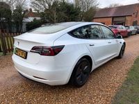 Used Tesla Model 3 RWD 208 kW (283 HP) 2022 White Sedan