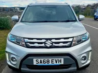 Käytetty Suzuki Vitara SZ5 120 HP (88 kW) 2018 Hopea Katumaasturi