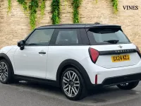 Used Mini Cooper S Hatch 201 HP (147 kW) 2024 White Hatchback