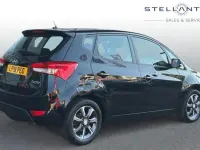 Usado Hyundai ix20 SE 123 CV (90 kW) 2018 Negro Utilitario