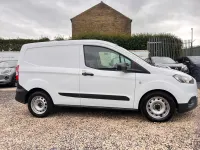 Second-hand Ford Transit S 100 CP (73 kW) 2022 Alb Van