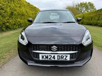 Używany Suzuki Swift SZ-L 83 KM (61 kW) 2024 Czarny Hatchback