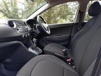 Used Hyundai i10 SE 83 HP (61 kW) 2017 Silver Hatchback