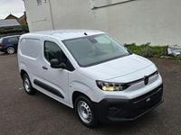 New Citroën Berlingo 101 HP (74 kW) 2025 White MPV