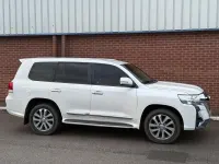 Used Toyota Land Cruiser 288 HP (211 kW) 2008 White SUV