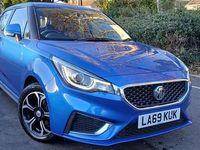 Begagnad MG MG3 Exclusive 106 HK (77 kW) 2019 Blå Halvkombi