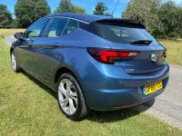 Used Vauxhall Astra SRi 105 HP (77 kW) 2016 Blue Hatchback