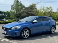Used Volvo V40 R-Design Pro 190 HP (139 kW) 2017 Blue Hatchback
