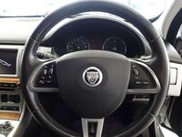 used Jaguar XF 2.2 D SE 4d AUTO 163 BHP Saloon