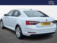 Used Skoda Superb SE L Executive 150 HP (110 kW) 2019 White Hatchback