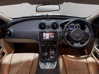 Used Jaguar XJ Portfolio 275 HP (202 kW) 2013 Blue Sedan