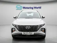 Usado Hyundai Tucson SE 180 HP (132 kW) 2023 Prateado SUV