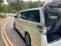 Used Toyota Alphard Platinum 170 HP (125 kW) 2011 Pearl white MPV