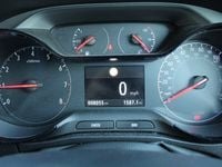 Used Vauxhall Crossland X SRi 110 HP (80 kW) 2021 White jade SUV