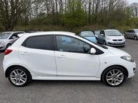 Used Mazda 2 2014 White Hatchback