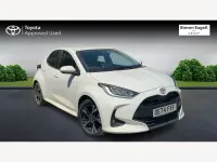 Used Toyota Yaris Design 2024 White Hatchback