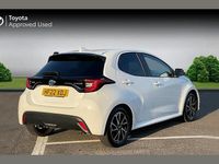 Used Toyota Yaris Hybrid Design 116 HP (85 kW) 2022 Pure white Hatchback