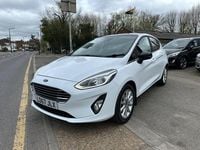Used Ford Fiesta Titanium 100 HP (73 kW) 2017 White Hatchback
