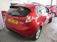 Used Ford Fiesta Zetec 82 HP (60 kW) 2016 Red Hatchback
