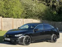 Begagnad Honda Civic SR 120 HK (88 kW) 2018 Svart Halvkombi
