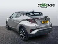 Używany Toyota C-HR 122 KM (89 kW) 2017 Srebrny SUV