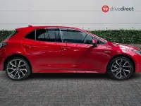 Used Toyota Corolla 122 HP (89 kW) 2019 Red Hatchback