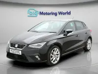 Usado Seat Ibiza FR 110 CV (80 kW) 2023 Negro Utilitario