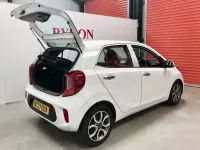 Used Kia Picanto 2023 White Hatchback