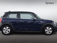 Used Mini Cooper Hatch 134 HP (98 kW) 2018 Blue Hatchback