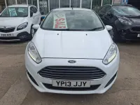 Used Ford Fiesta Titanium 125 HP (91 kW) 2013 White Hatchback