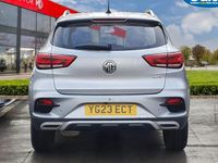 Usado MG ZS Exclusive 111 CV (81 kW) 2023 Plateado SUV