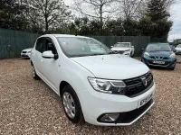 Used Dacia Sandero Comfort 75 HP (55 kW) 2019 White Hatchback