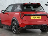 Used Mini Cooper S Hatch 201 HP (147 kW) 2024 Red Hatchback