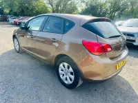 Used Vauxhall Astra Design Edition 2015 Brown Hatchback