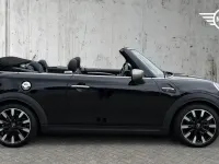 Usado Mini Cooper S Exclusive 176 HP (129 kW) 2022 Preto Citadino