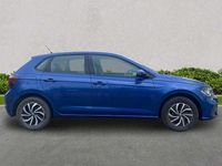 Used VW Polo Life 80 HP (58 kW) 2023 Blue Hatchback