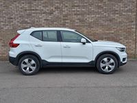 Used Volvo XC40 Momentum 163 HP (119 kW) 2022 White SUV