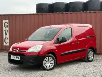 Used Citroën Berlingo 75 HP (55 kW) 2014 Red MPV