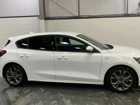 Used Ford Focus ST-Line 125 HP (91 kW) 2023 White Hatchback