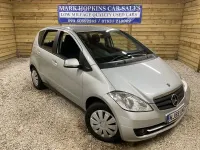 Begagnad Mercedes A150 Classic 95 HK (69 kW) 2009 Silver Halvkombi