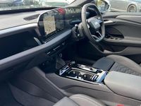 Nuevo Audi A6 e-tron S-Line 210 kW (286 CV) 2026 Negro Familiar