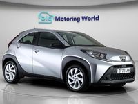Used Toyota Aygo X PURE 72 HP (52 kW) 2023 Silver SUV