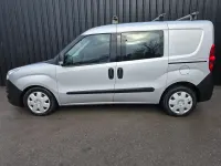 Second-hand Vauxhall Combo 105 CP (77 kW) 2016 Argintiu Van