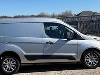 Usado Ford Transit Connect Trend 95 HP (69 kW) 2014 Prateado Monovolume